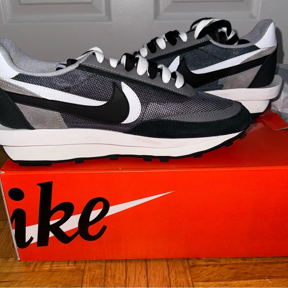 NIKE LDWAFFLE/SACAI - Picture 4 of 4